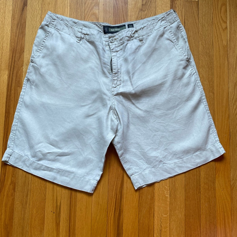 Old Navy Men's linen Flat-Front Shorts in Light Tan with waist strings